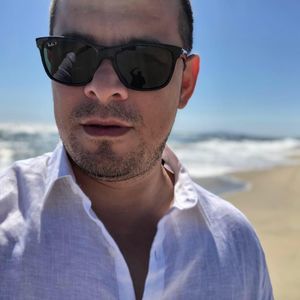 Meet your Posher, Misael